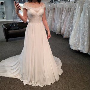 Maggie Sottero Wedding Dress